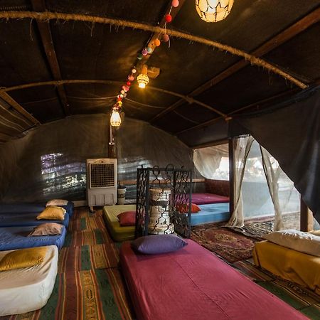 Shkedi'S Camplodge Neot HaKikar Екстер'єр фото